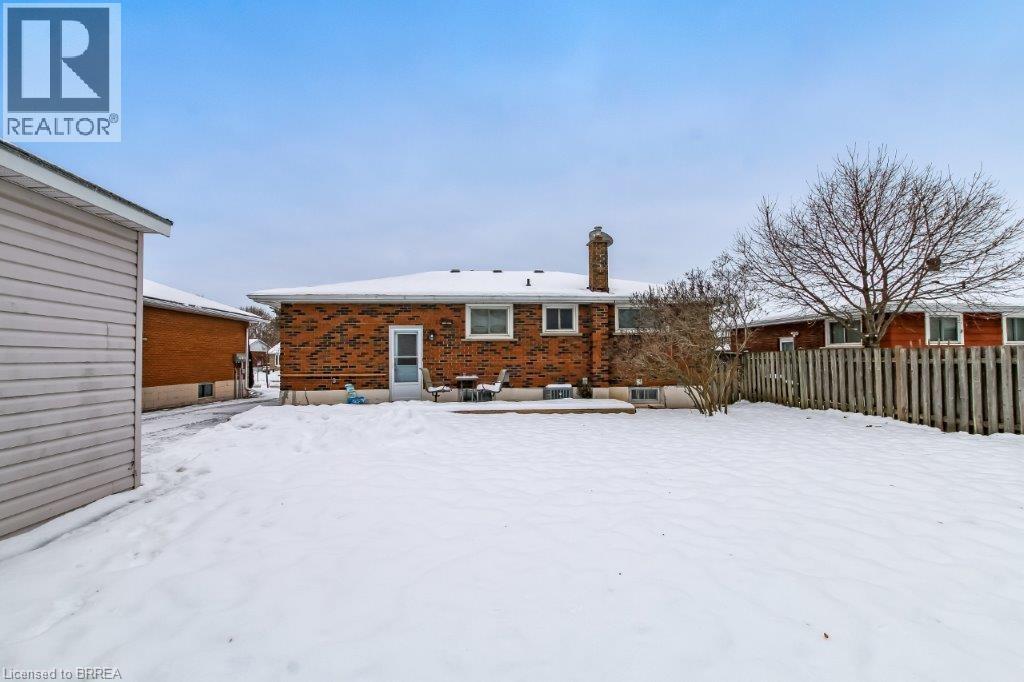 56 Balmoral Drive, Brantford, Ontario  N3R 5B9 - Photo 4 - 40808530