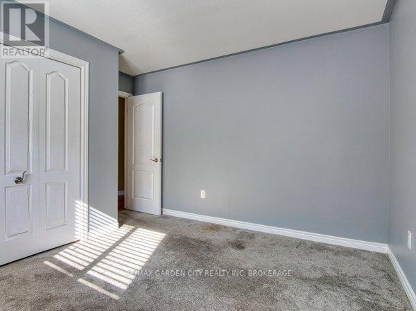 180 Drapers Street, Welland, Ontario  L3C 7N2 - Photo 18 - X12394228