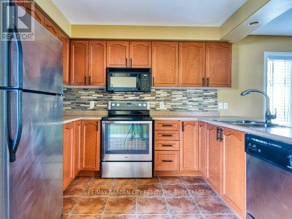 180 Drapers Street, Welland, Ontario  L3C 7N2 - Photo 14 - X12394228