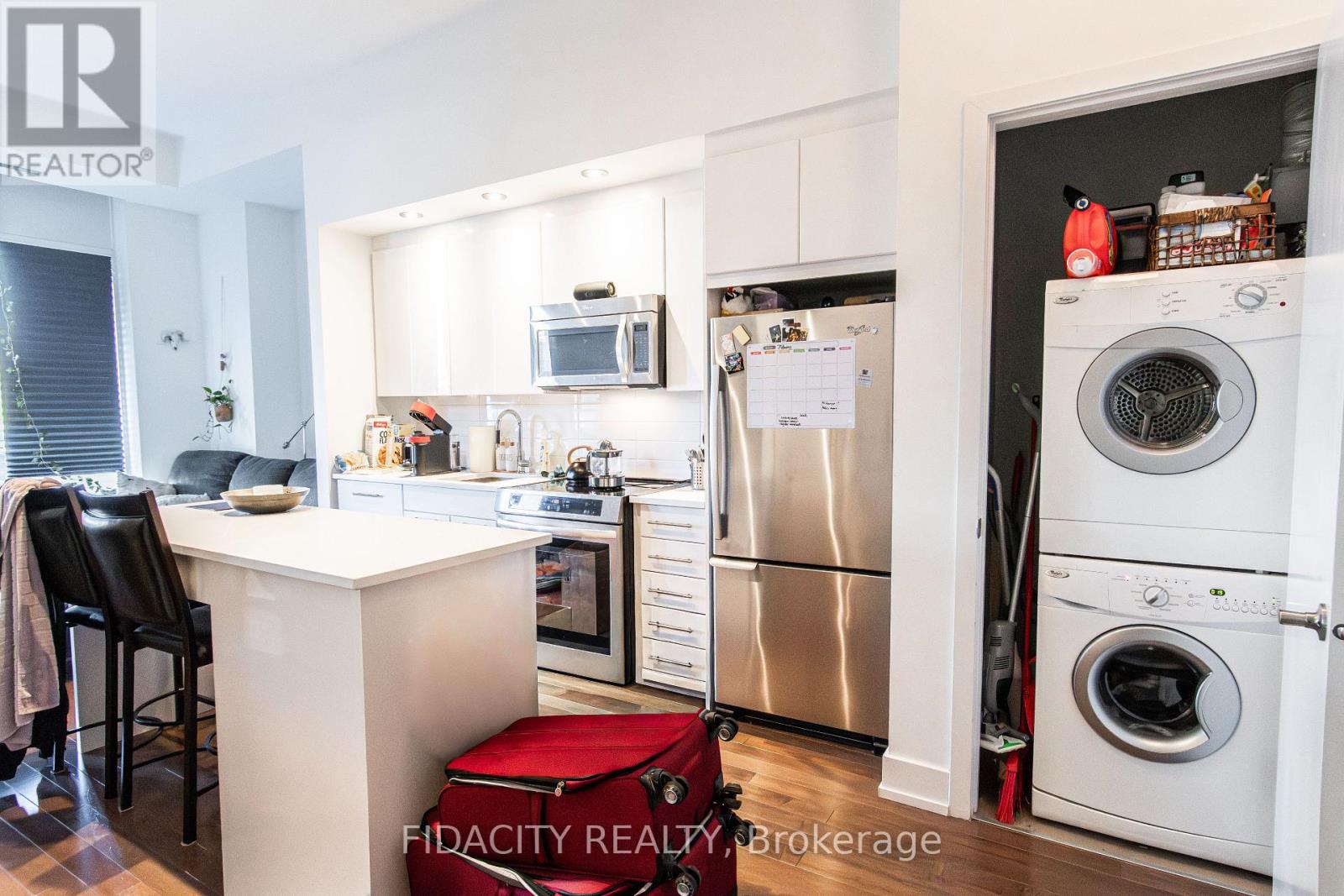 102 - 360 Patricia Street, Ottawa, Ontario  K1Z 0A8 - Photo 4 - X12841388