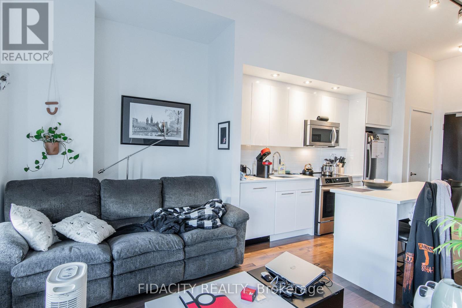 102 - 360 Patricia Street, Ottawa, Ontario  K1Z 0A8 - Photo 5 - X12841388