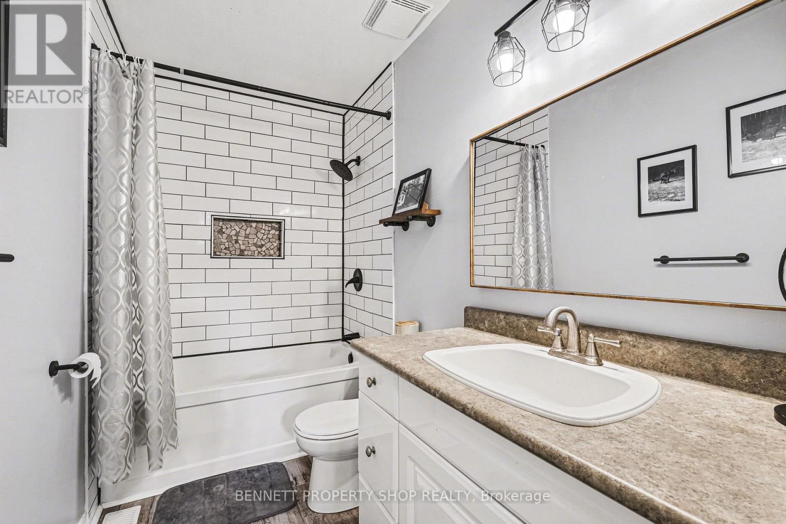 4 Bartley Crescent, Ottawa, Ontario  K2J 2J7 - Photo 17 - X12841424