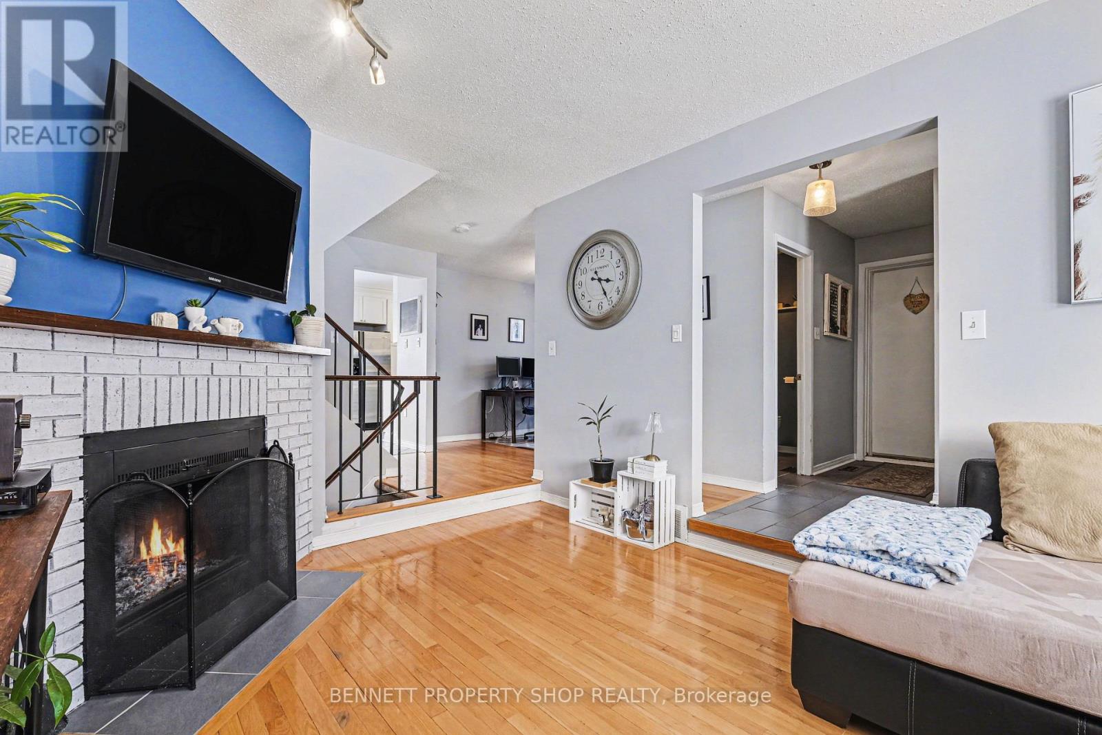 4 Bartley Crescent, Ottawa, Ontario  K2J 2J7 - Photo 4 - X12841424