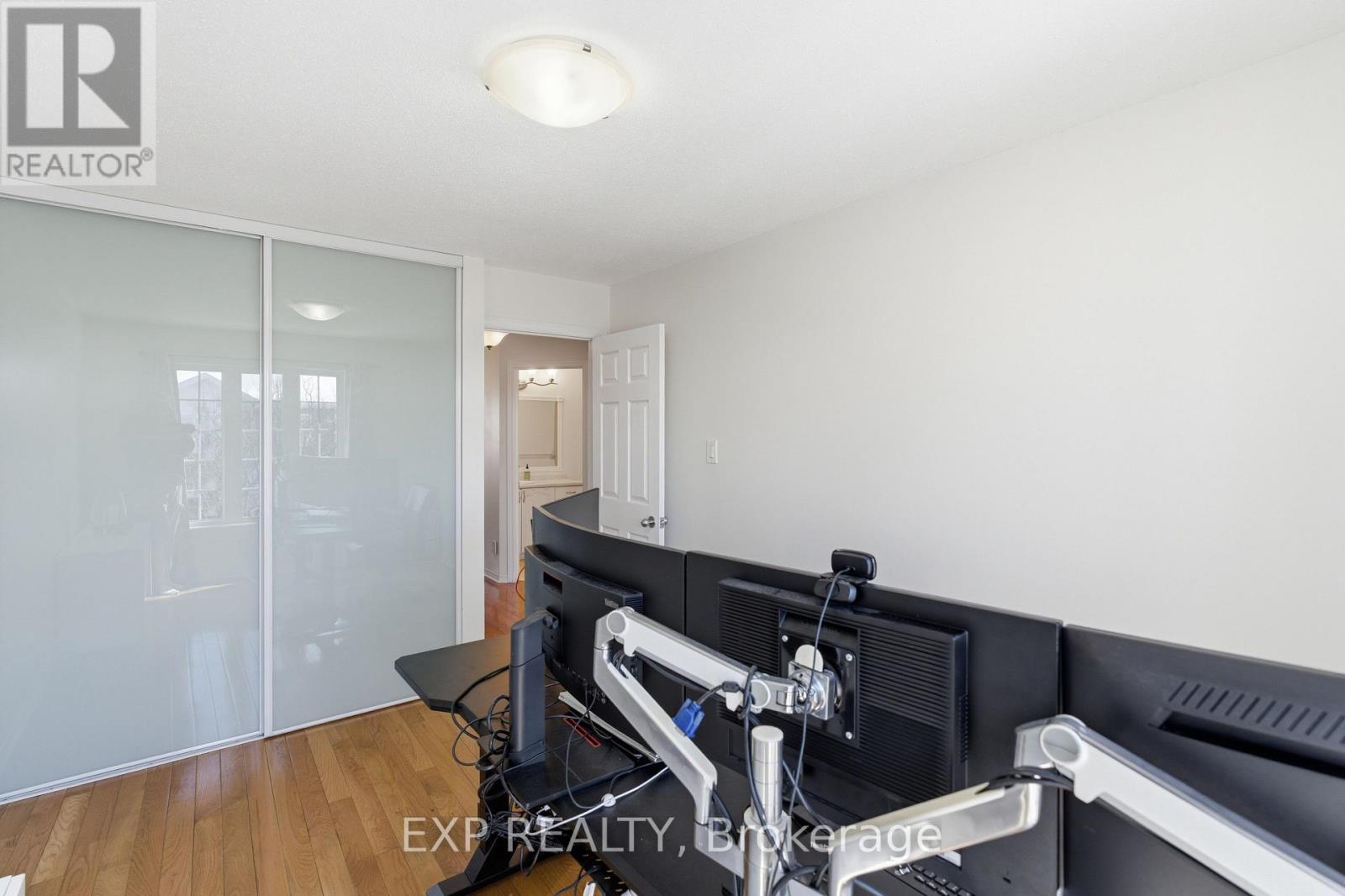 92 Stonebriar Drive, Ottawa, Ontario  K2G 5Y1 - Photo 28 - X12841428