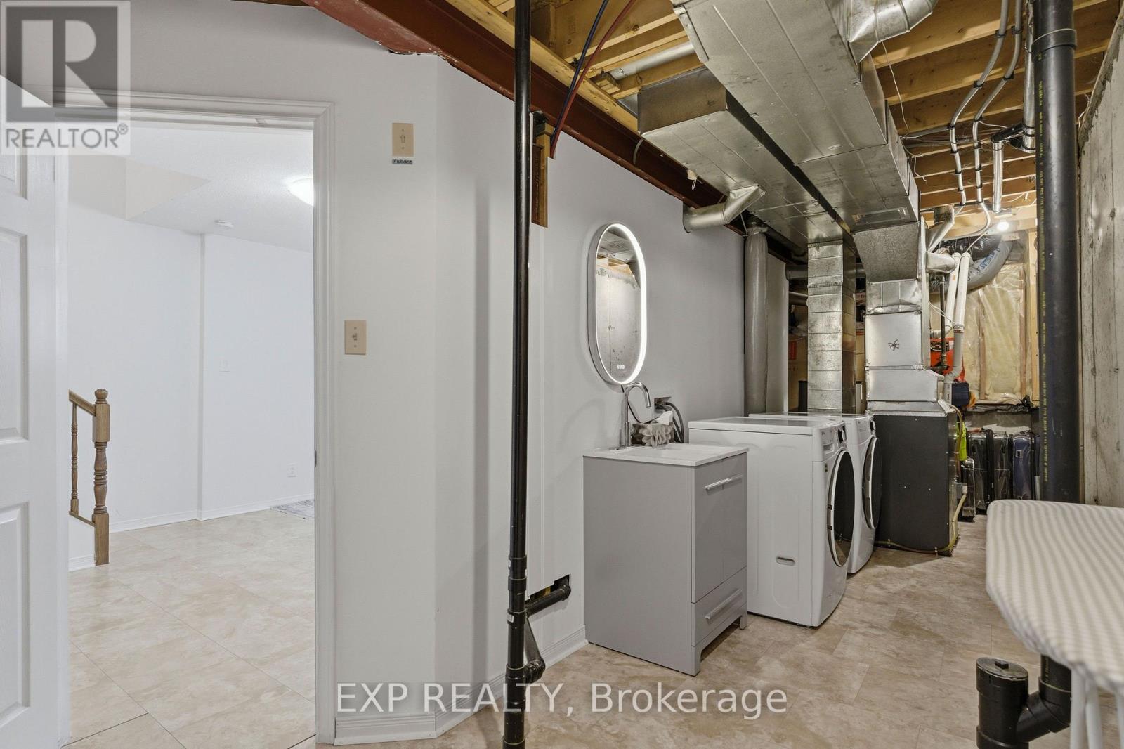 92 Stonebriar Drive, Ottawa, Ontario  K2G 5Y1 - Photo 33 - X12841428