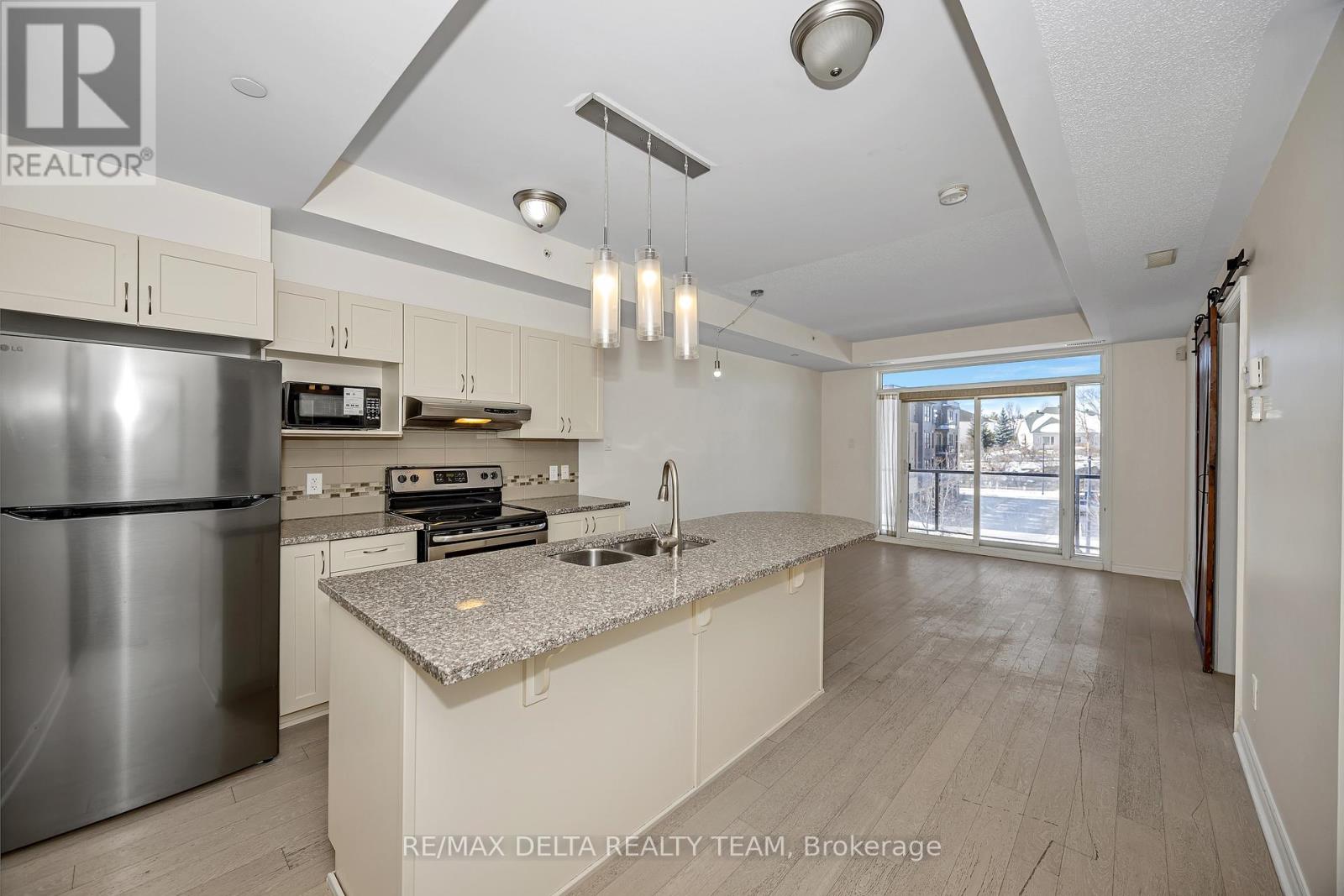 303 - 140 Montblanc Private, Ottawa, Ontario  K1C 0B3 - Photo 10 - X12841450