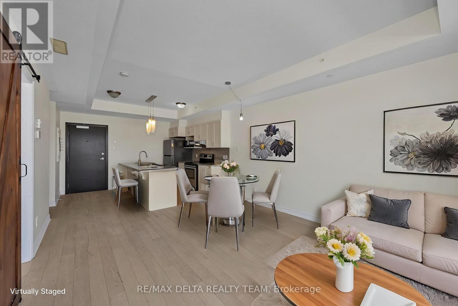 303 - 140 Montblanc Private, Ottawa, Ontario  K1C 0B3 - Photo 5 - X12841450