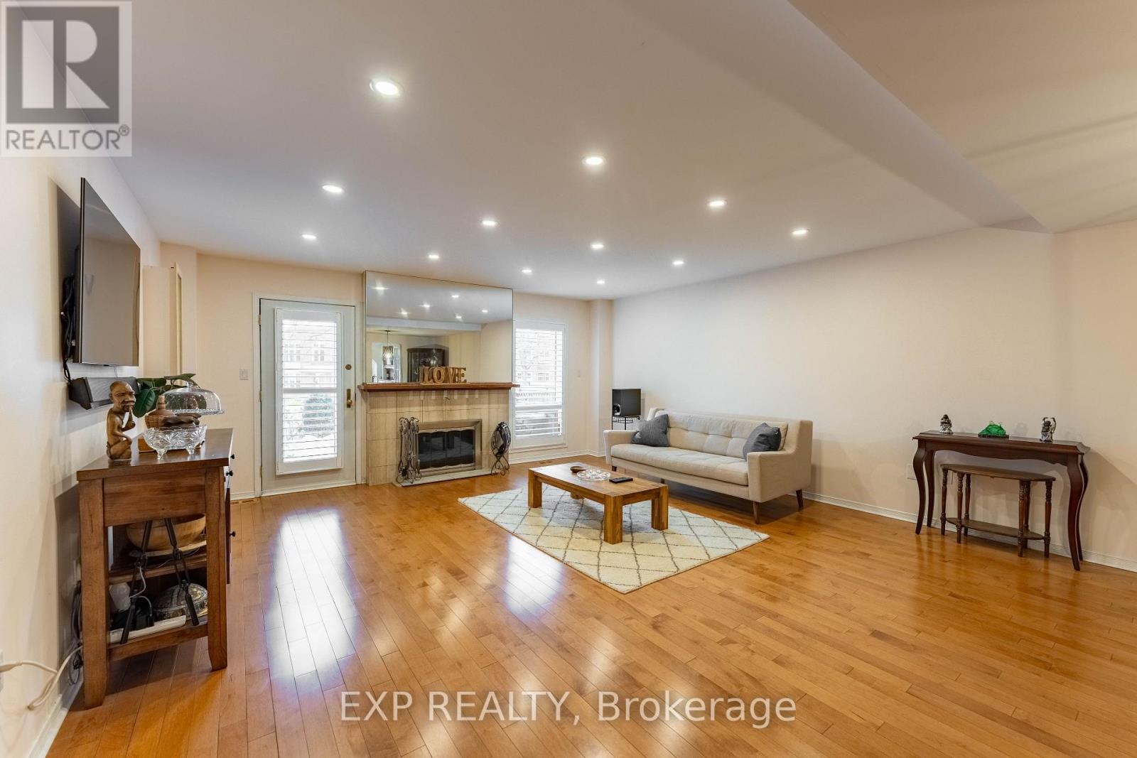 2 - 111 Echo Drive, Ottawa, Ontario  K1S 5K8 - Photo 5 - X12841556