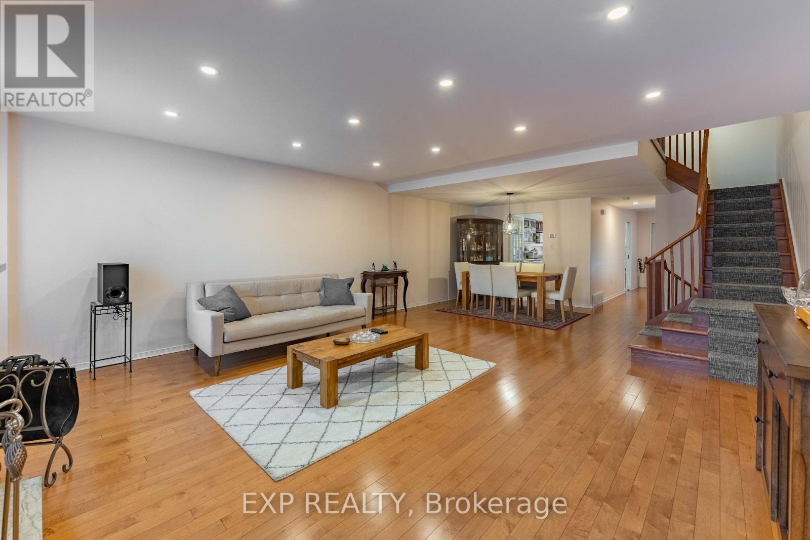 2 - 111 Echo Drive, Ottawa, Ontario  K1S 5K8 - Photo 8 - X12841556