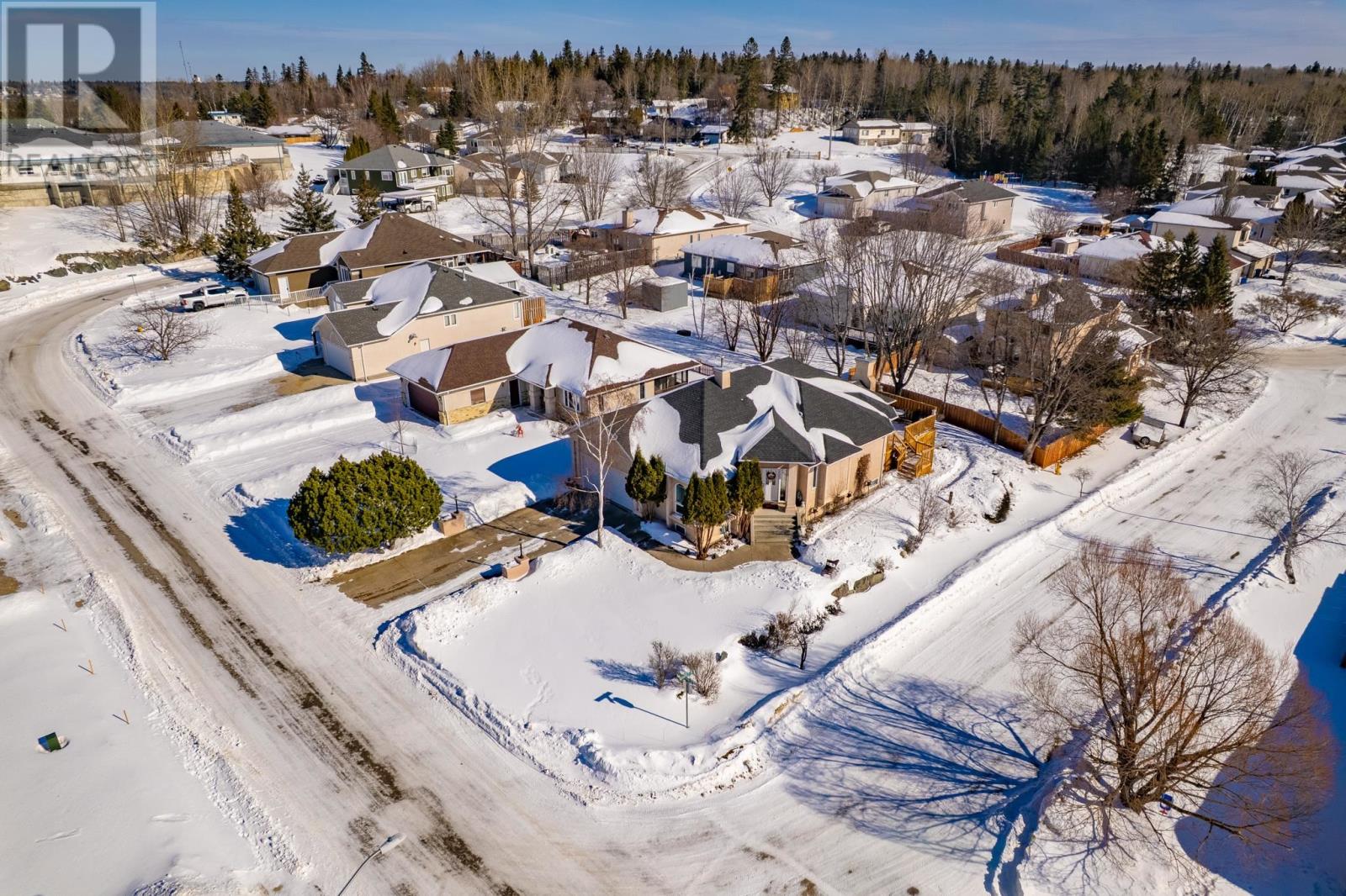 118 South Park Drive, Kenora, Ontario  P9N 4G1 - Photo 3 - TB2600348