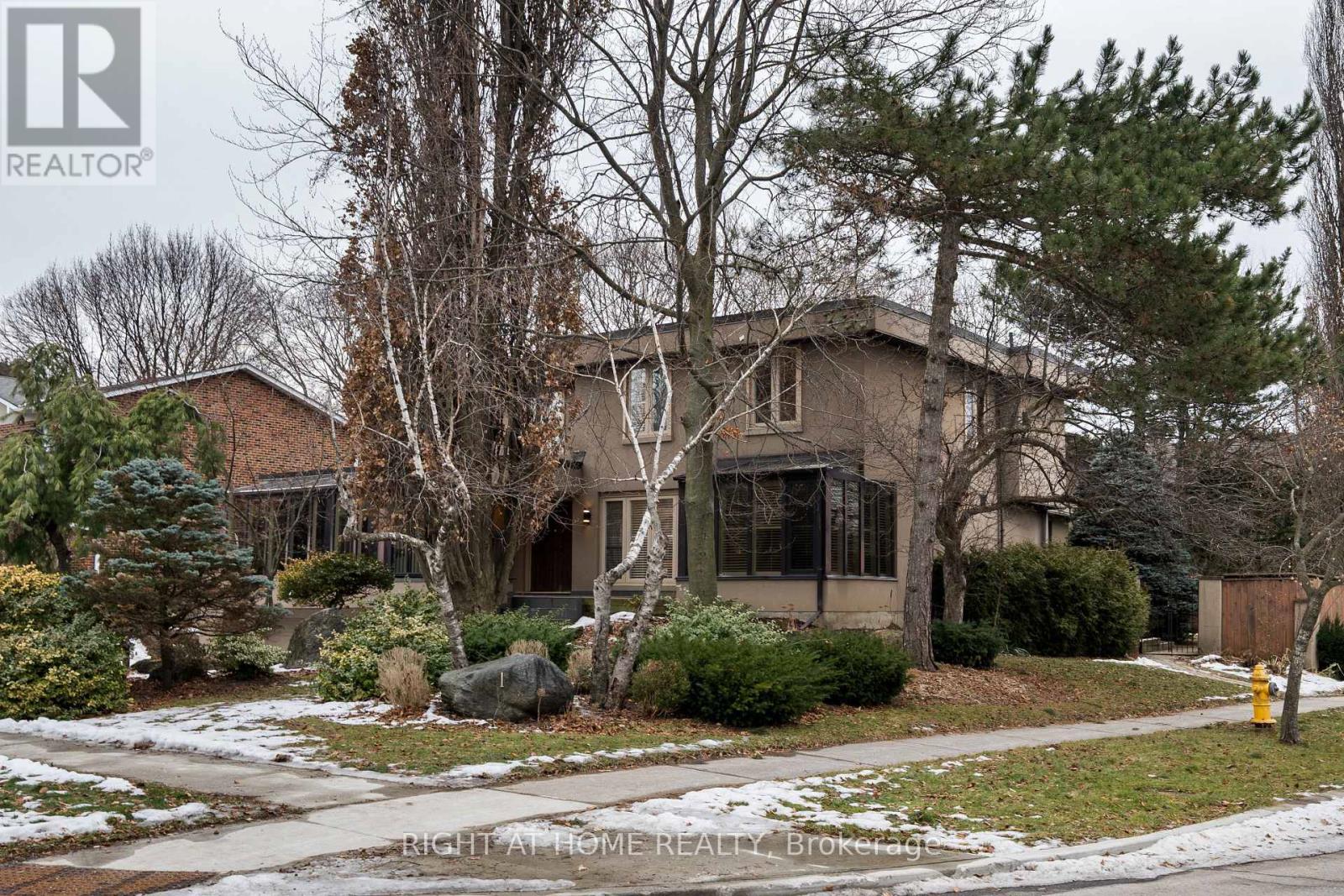 1 Chipstead Road, Toronto, Ontario  M3B 3E5 - Photo 2 - C12697120