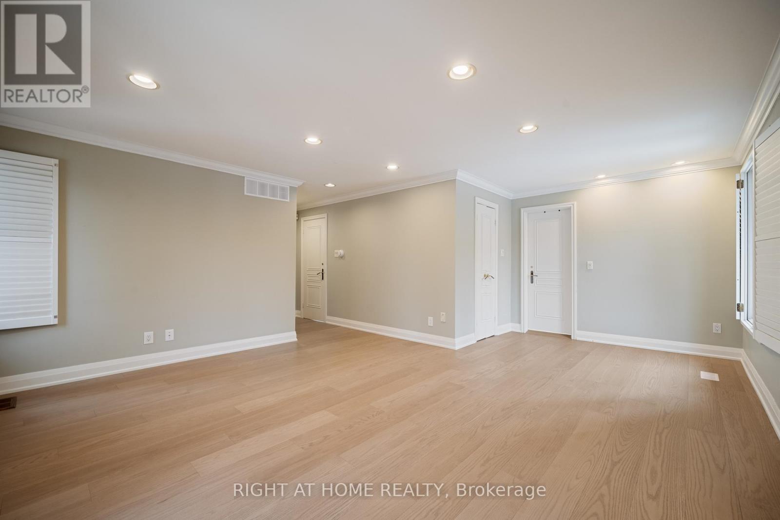 1 Chipstead Road, Toronto, Ontario  M3B 3E5 - Photo 23 - C12697120