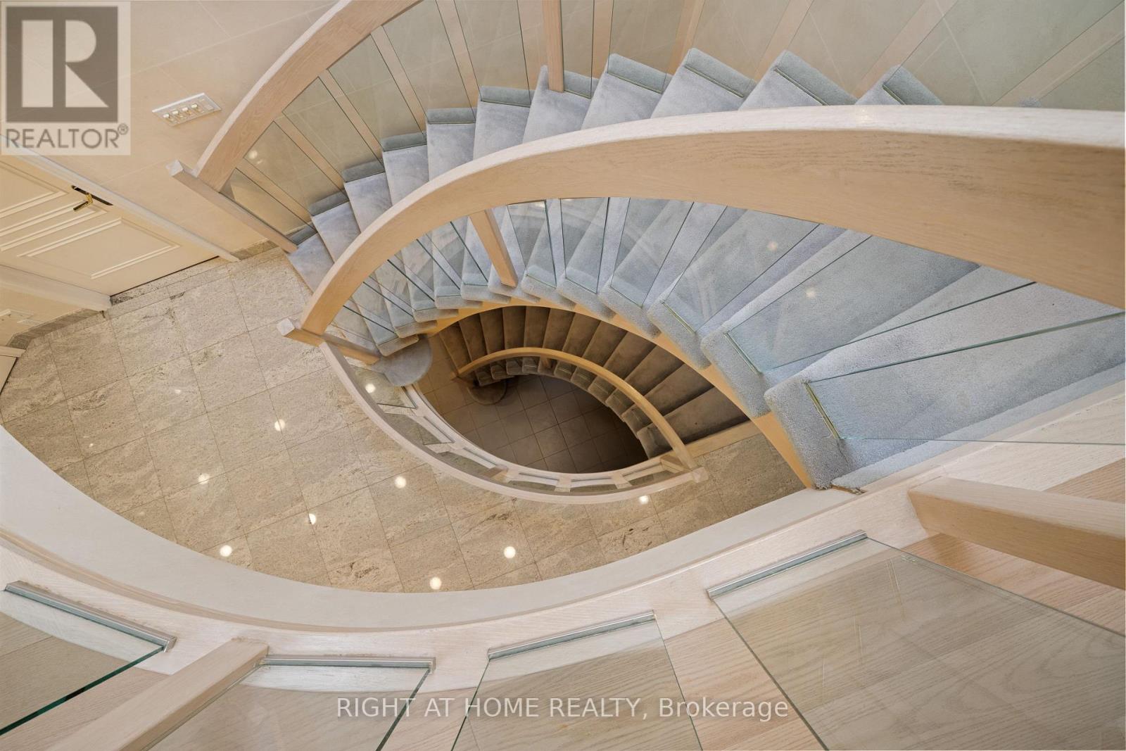 1 Chipstead Road, Toronto, Ontario  M3B 3E5 - Photo 33 - C12697120