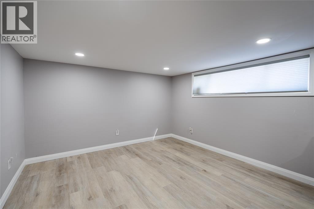 1177 Pontiac Drive, Sarnia, Ontario  N7S 3B1 - Photo 25 - 26003910