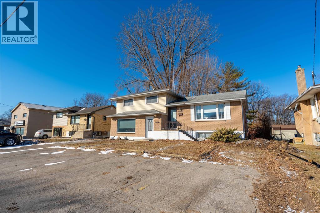 1177 Pontiac Drive, Sarnia, Ontario  N7S 3B1 - Photo 2 - 26003910