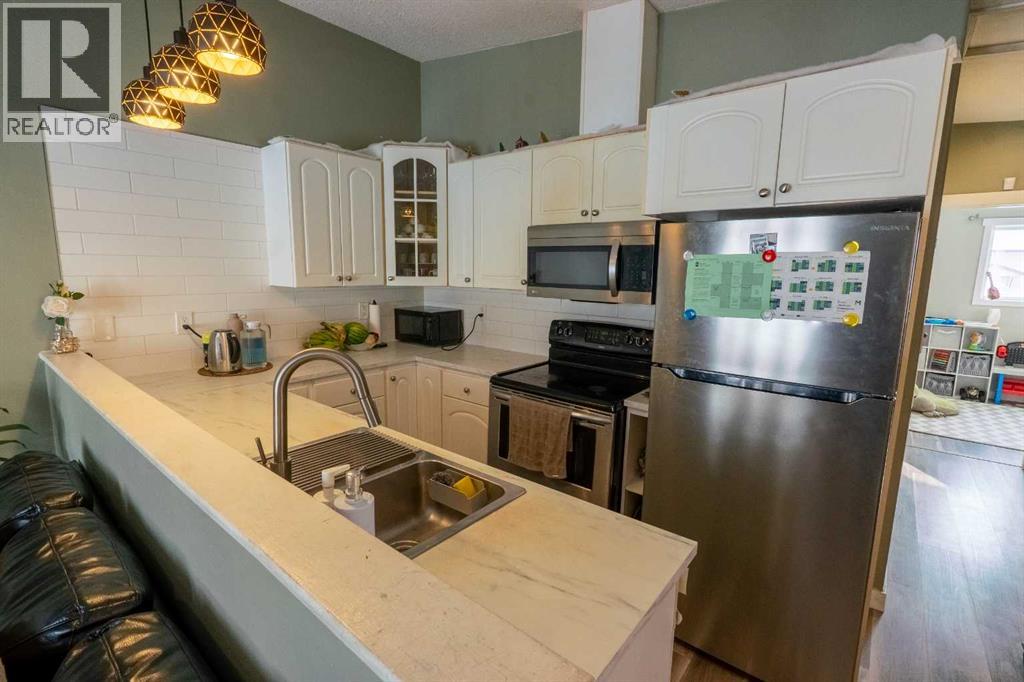 9265 94 Avenue, Grande Prairie, Alberta T8V 7S1 - Photo 6 - A2288113