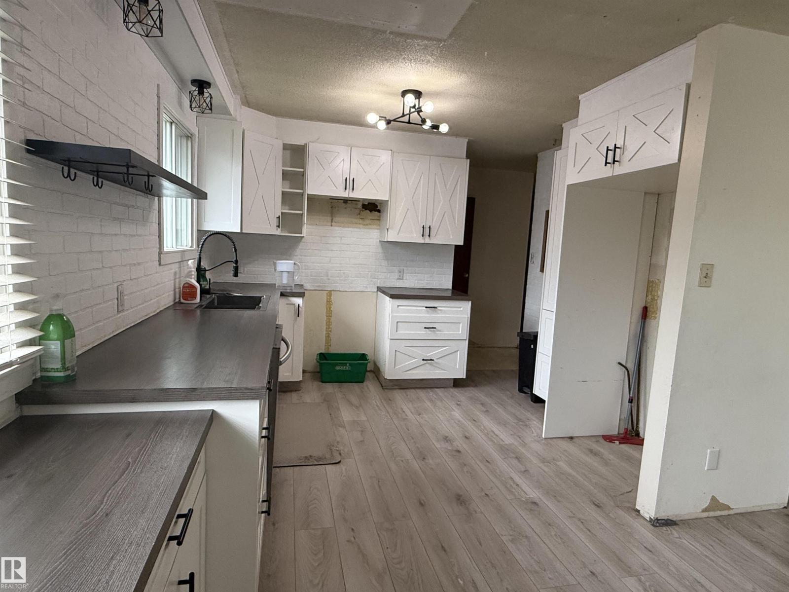 5509 49 St, Drayton Valley, Alberta  T7A 1A3 - Photo 6 - E4475690