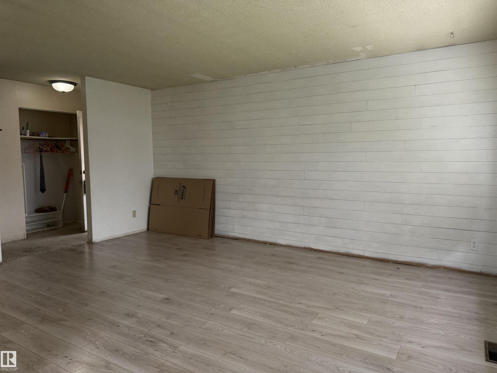 5509 49 St, Drayton Valley, Alberta  T7A 1A3 - Photo 7 - E4475690