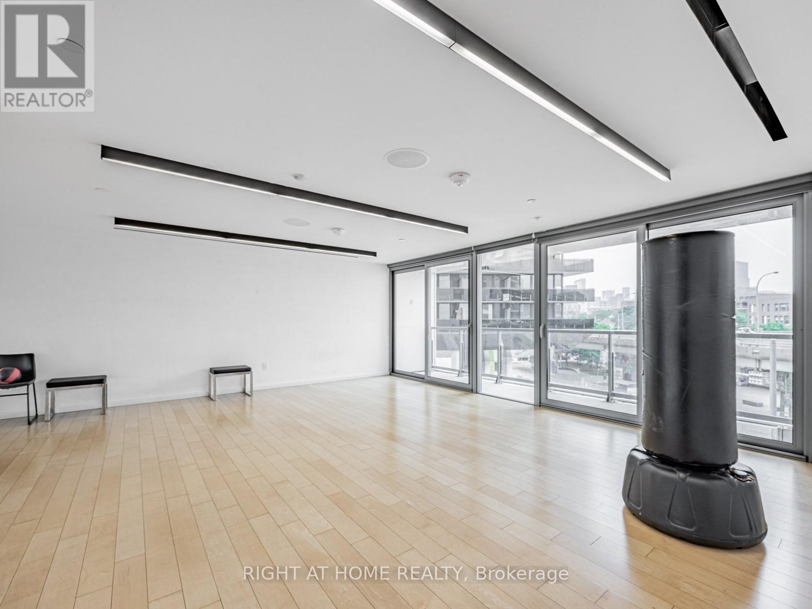 1210 - 170 Bayview Avenue, Toronto, Ontario  M5A 0M4 - Photo 33 - C12841402