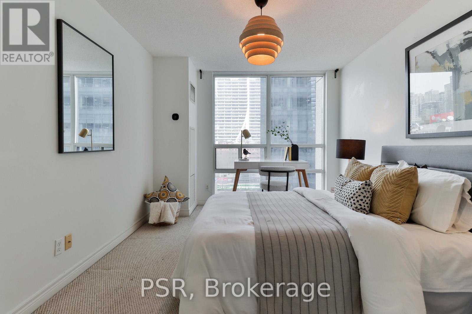 1602 - 30 Grand Trunk Crescent, Toronto, Ontario  M5J 3A4 - Photo 25 - C12841492