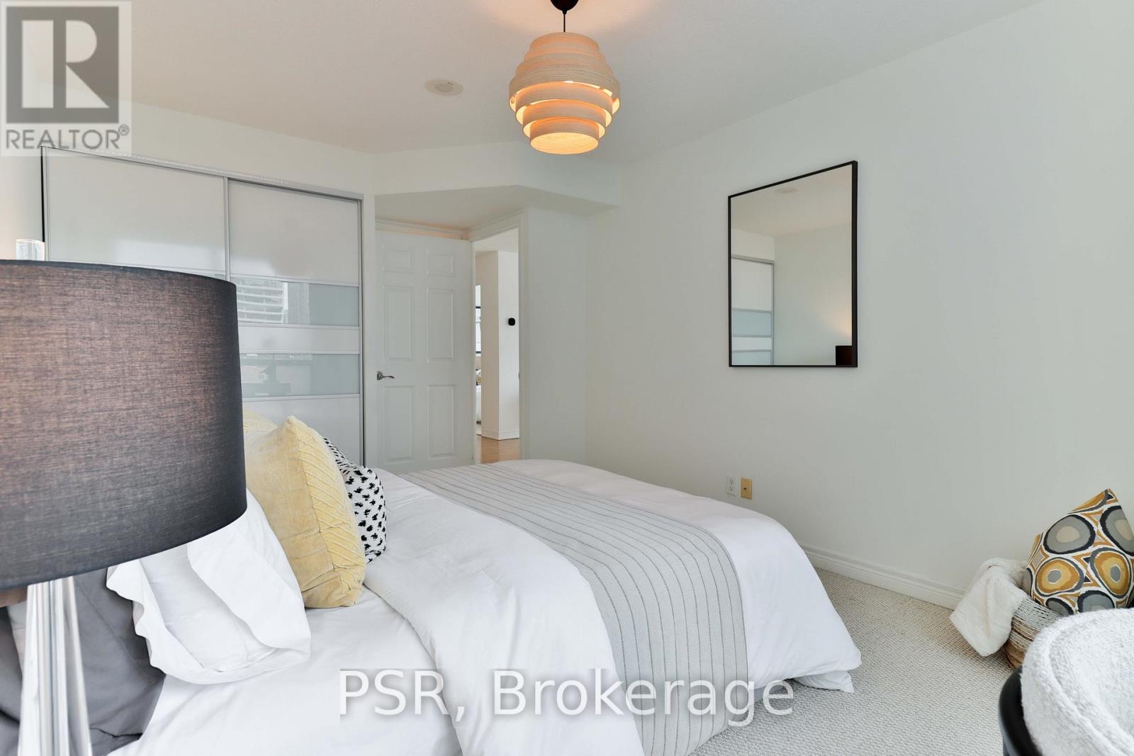 1602 - 30 Grand Trunk Crescent, Toronto, Ontario  M5J 3A4 - Photo 26 - C12841492