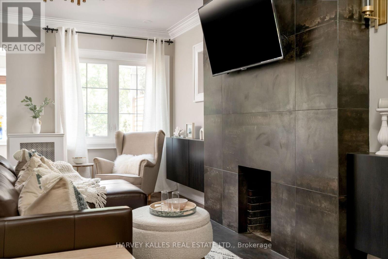 39 Standish Avenue, Toronto, Ontario  M4W 3B2 - Photo 10 - C12841572