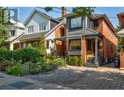 39 STANDISH AVENUE, Toronto, Ontario