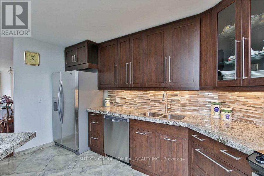 511 - 1131 Steeles Avenue W, Toronto, Ontario  M2R 3W8 - Photo 3 - C12841598