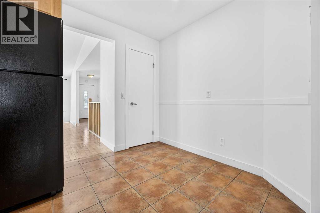 128 Bermuda Drive Nw, Calgary, Alberta  T3K 1H8 - Photo 14 - A2286966