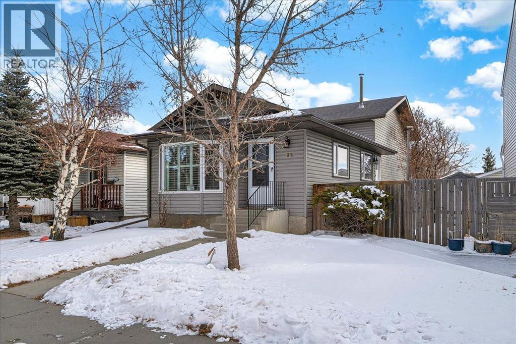 32 Tararidge Drive Ne, Calgary, Alberta  T3J 2R3 - Photo 2 - A2289581