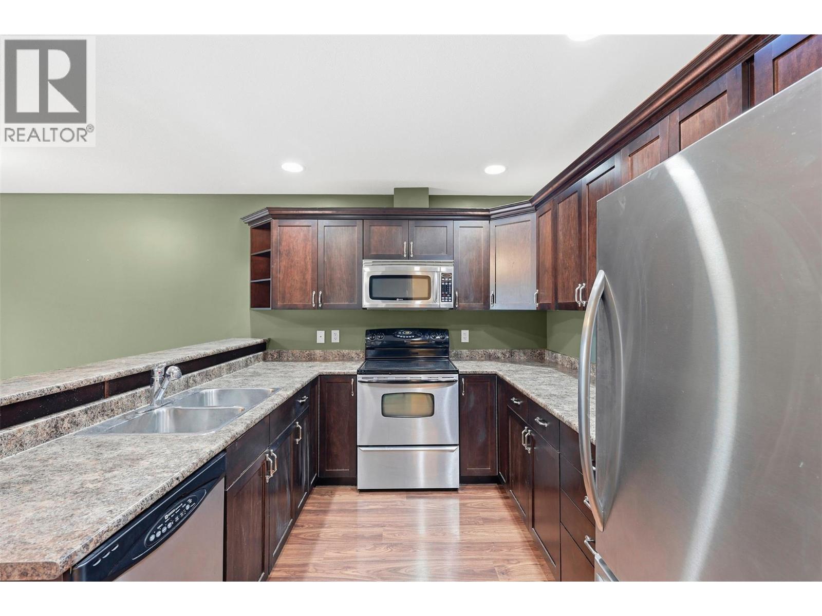 930 Stagecoach Drive Unit# 25, Kamloops, British Columbia  V2B 0A9 - Photo 9 - 10373722