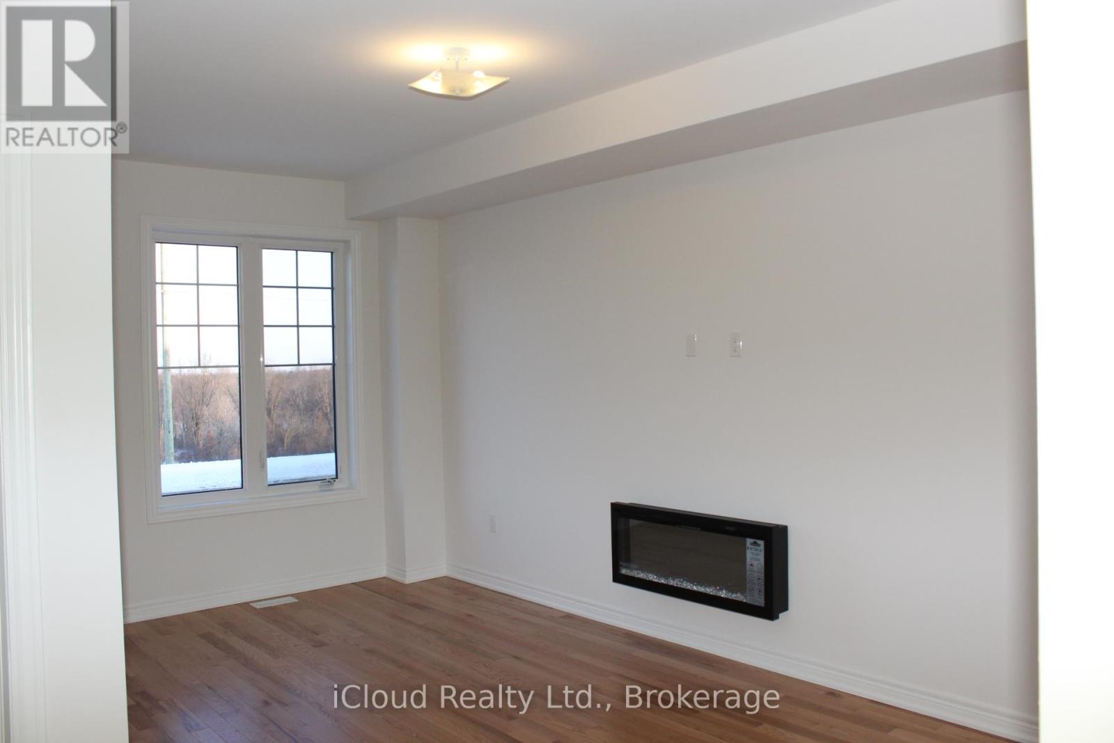 2932 Peter Matthews Drive, Pickering, Ontario  L1V 2P8 - Photo 4 - E12841430