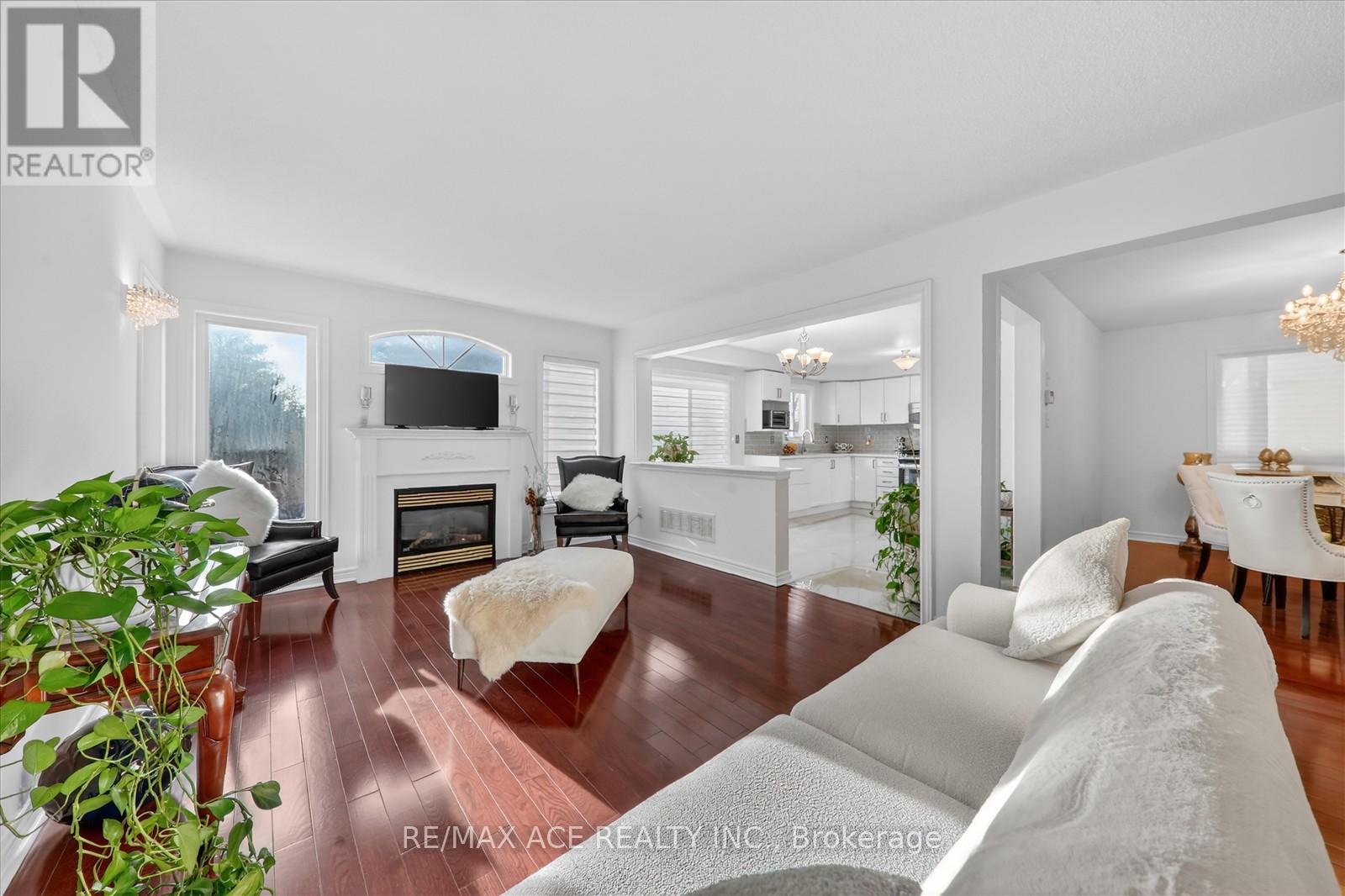 53 Quietbrook Crescent, Toronto, Ontario  M1X 2B3 - Photo 10 - E12841436