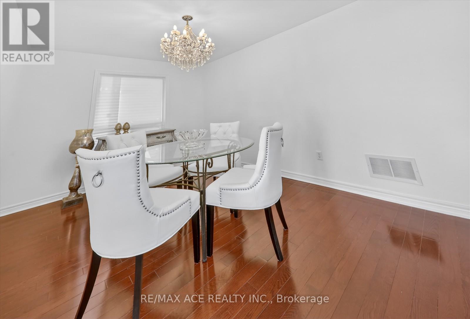 53 Quietbrook Crescent, Toronto, Ontario  M1X 2B3 - Photo 12 - E12841436