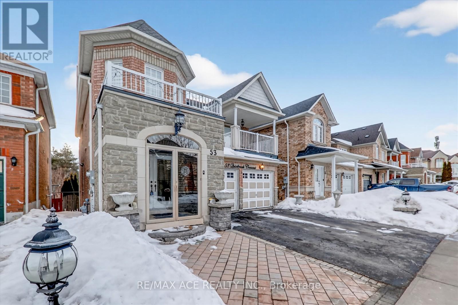 53 Quietbrook Crescent, Toronto, Ontario  M1X 2B3 - Photo 3 - E12841436