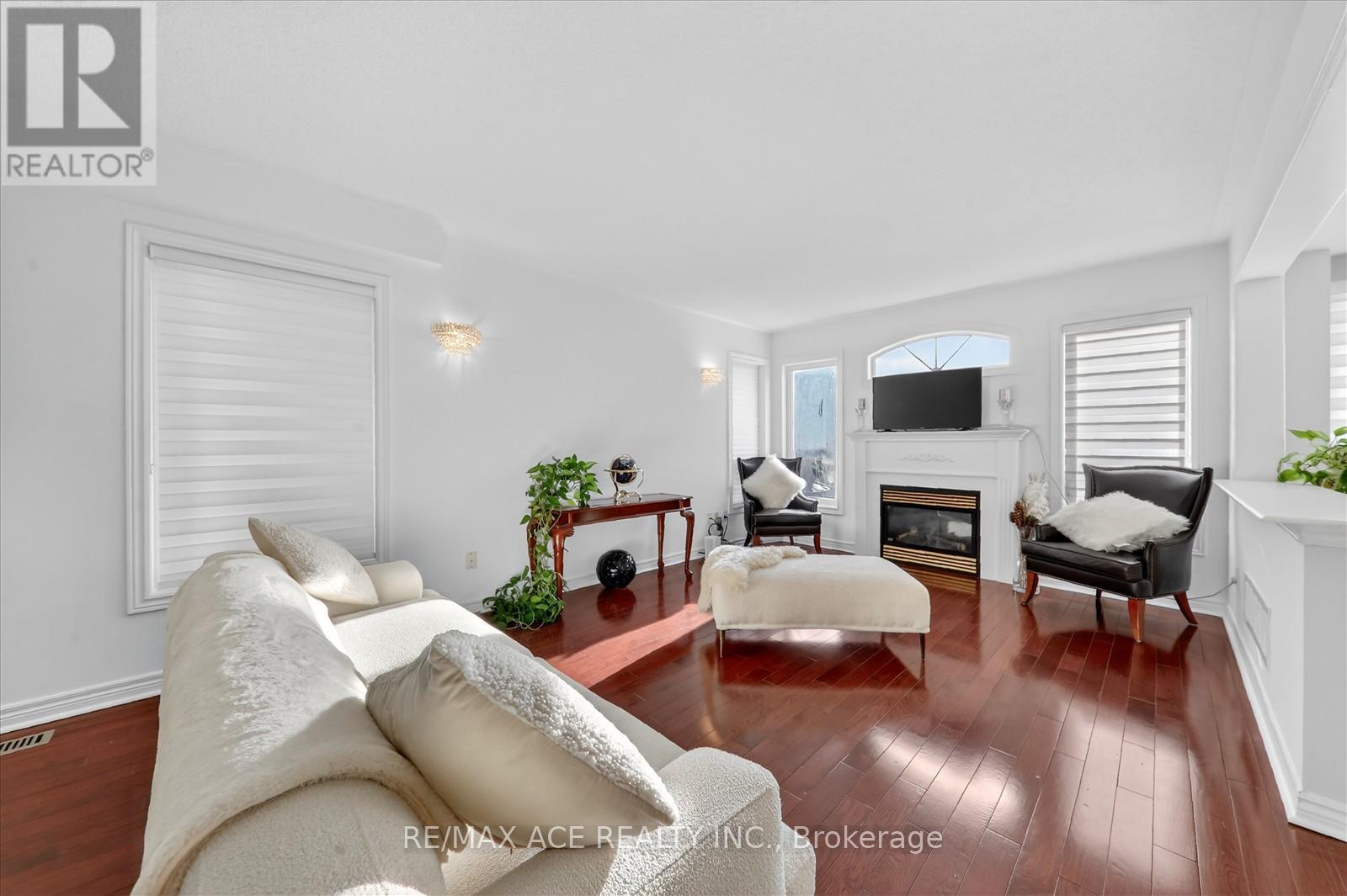 53 Quietbrook Crescent, Toronto, Ontario  M1X 2B3 - Photo 9 - E12841436