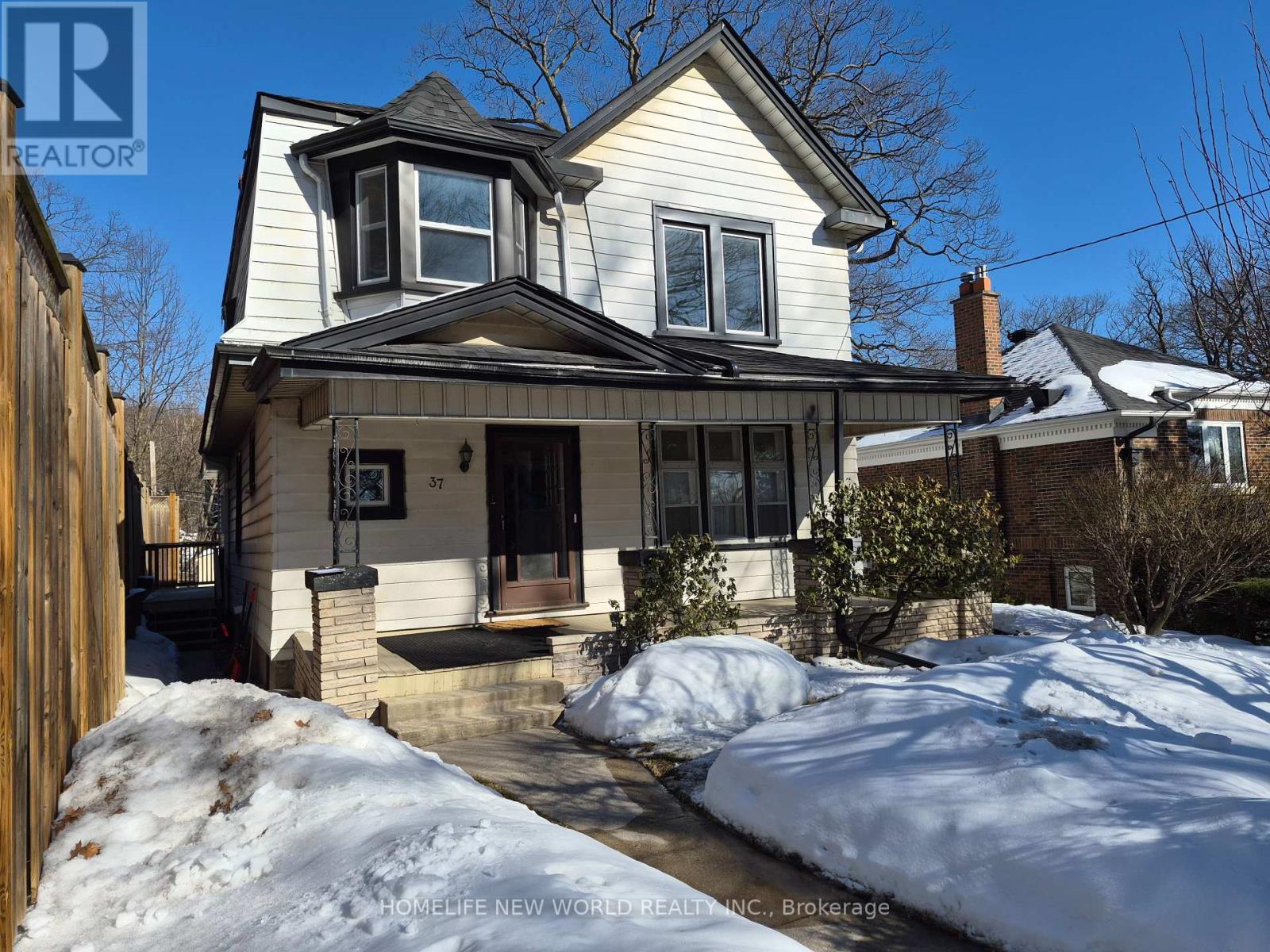 2nd Floor - 37 Kingswood Road, Toronto, Ontario  M4E 3N4 - Photo 1 - E12841472