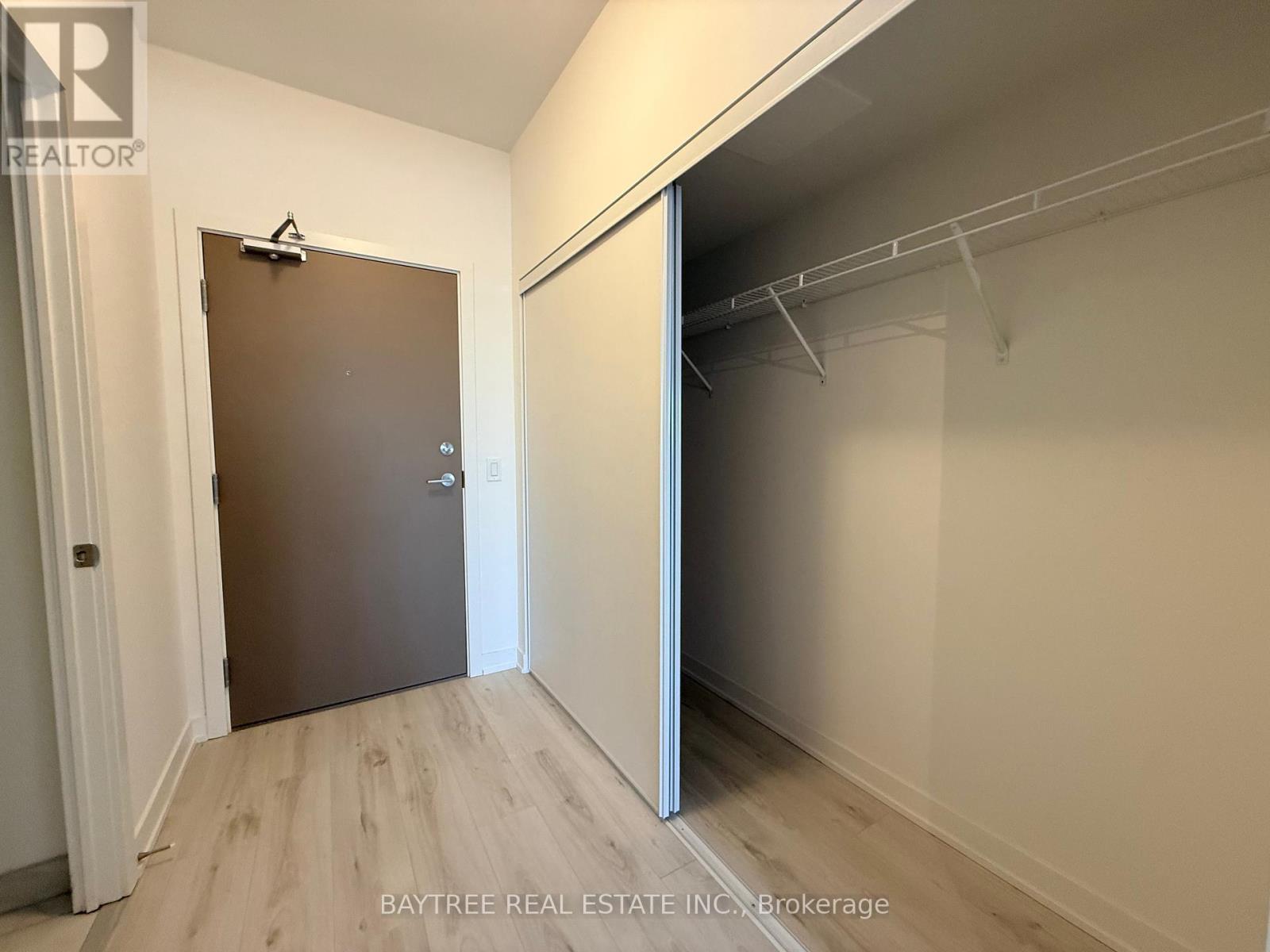 1603 - 1010 Sandy Beach Road, Pickering, Ontario  L1W 0C7 - Photo 2 - E12841486