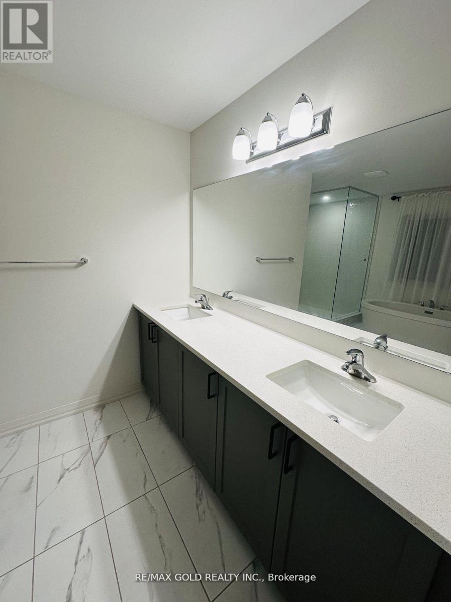 5 Bluebird Boulevard, Adjala-Tosorontio (Colgan), Ontario  L0G 1W0 - Photo 15 - N12841380