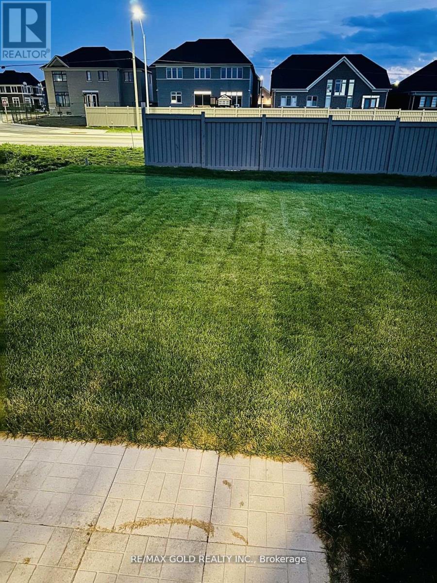 5 Bluebird Boulevard, Adjala-Tosorontio (Colgan), Ontario  L0G 1W0 - Photo 22 - N12841380