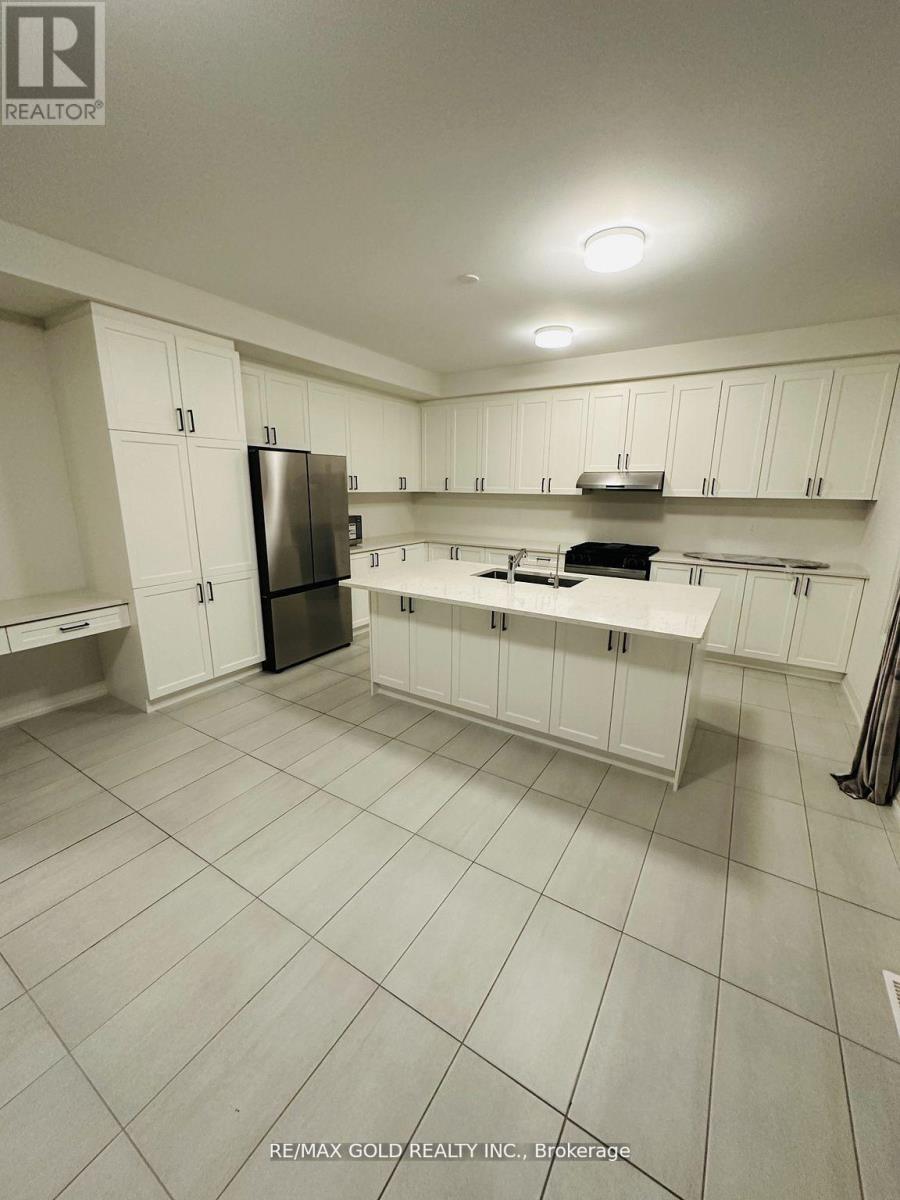 5 Bluebird Boulevard, Adjala-Tosorontio (Colgan), Ontario  L0G 1W0 - Photo 7 - N12841380