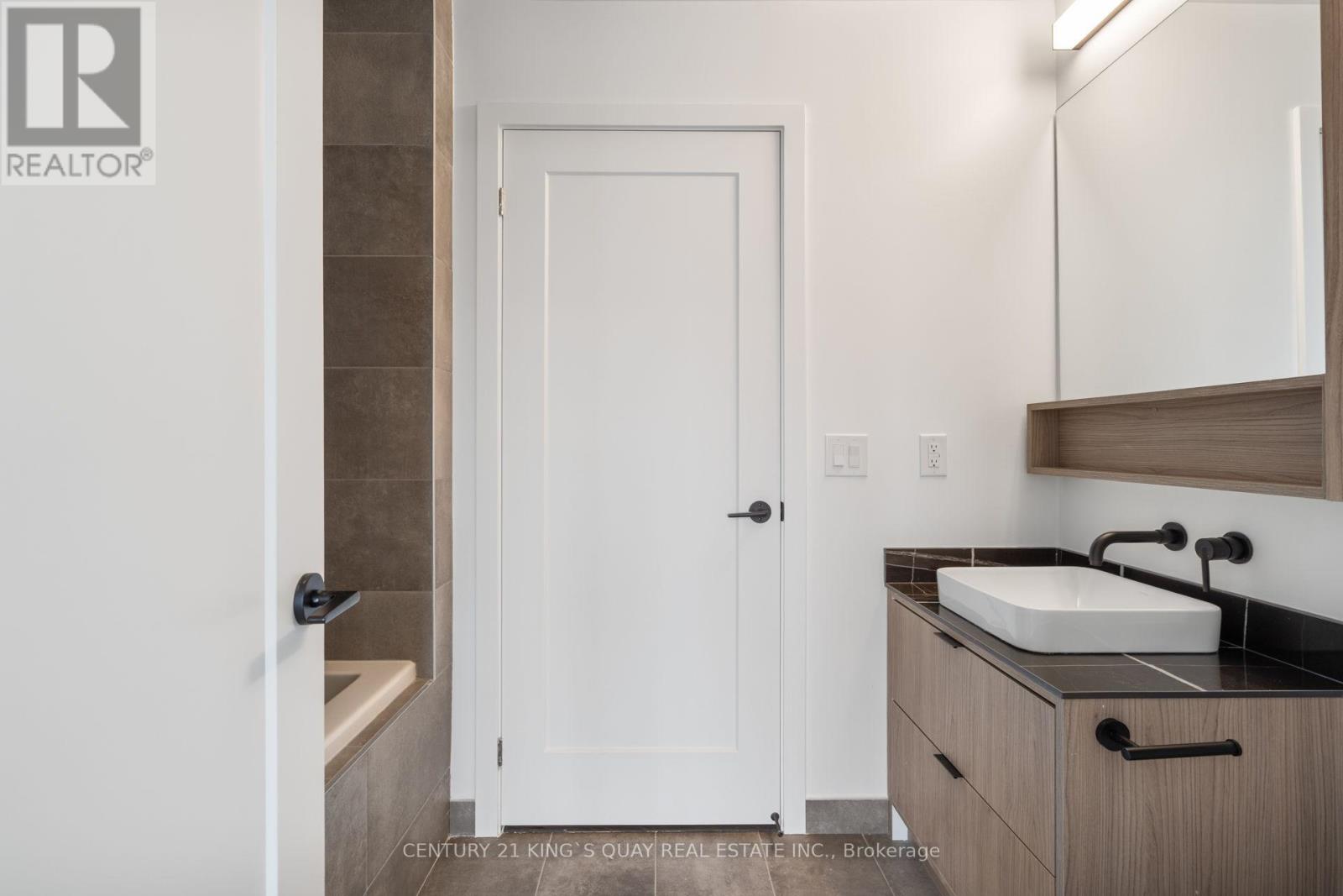 1204 - 8888 Yonge Street, Richmond Hill, Ontario  L4C 6Z1 - Photo 38 - N12841400