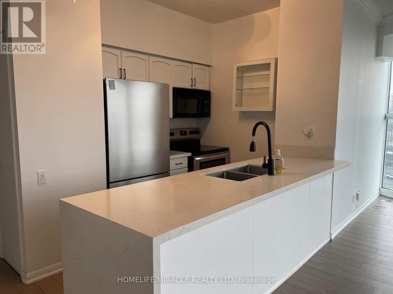 801 - 2067 Lake Shore Boulevard, Toronto, Ontario  M8V 4B8 - Photo 11 - W12817556