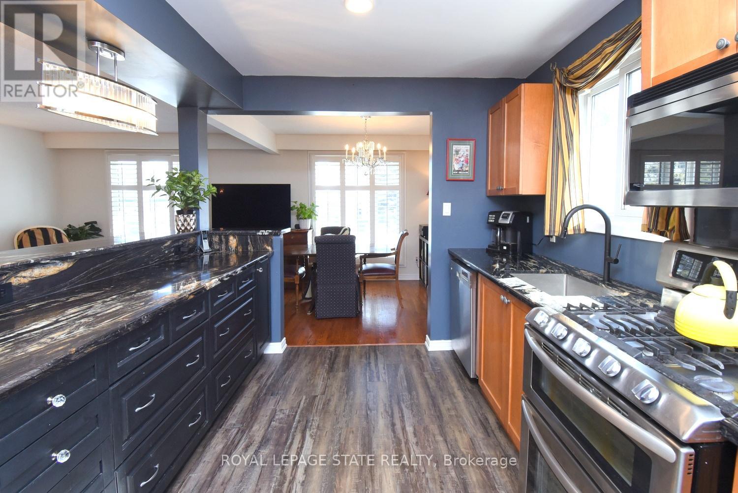 158 Clifton Downs Road, Hamilton, Ontario  L9C 2P6 - Photo 13 - X12840664