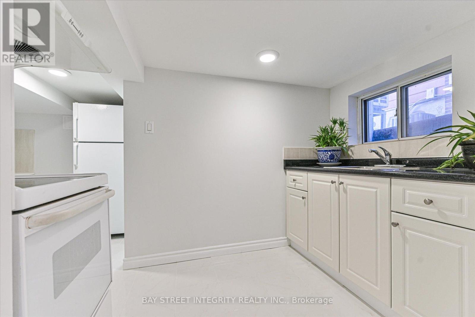 99 Symons Street, Toronto, Ontario  M8V 1V1 - Photo 28 - W12841382