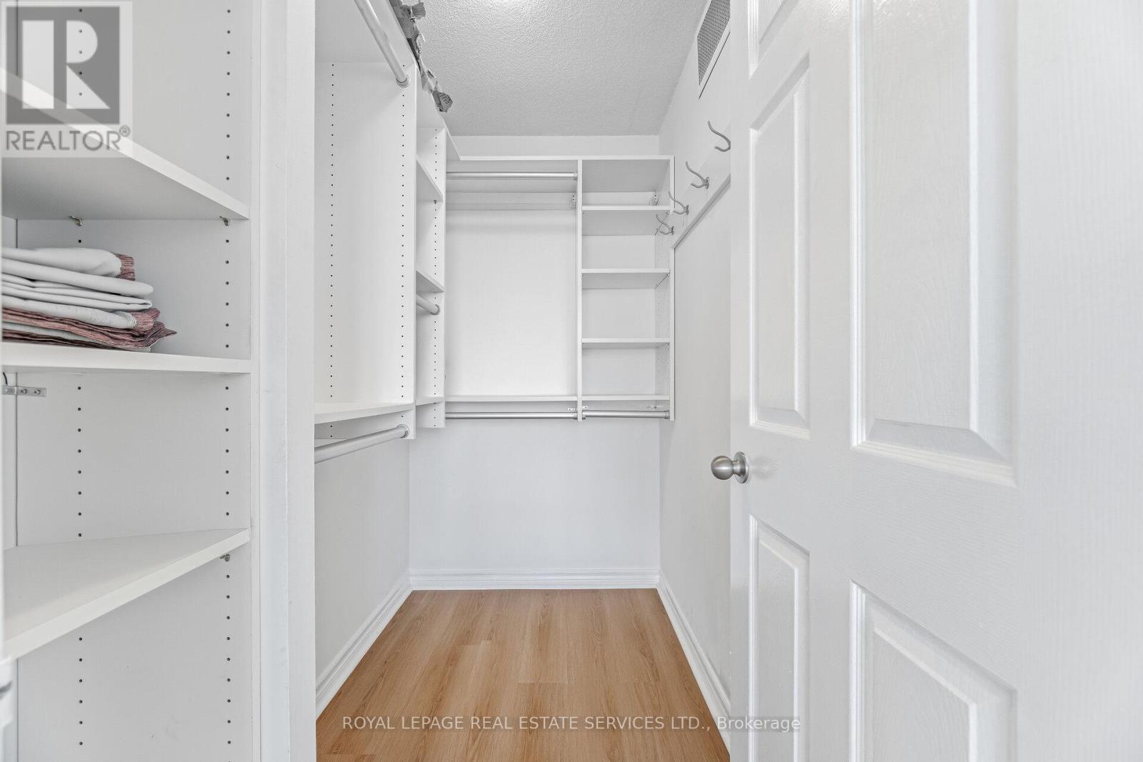 604 - 285 Enfield Place, Mississauga, Ontario L5B 3Y6 - Photo 33 - W12841406