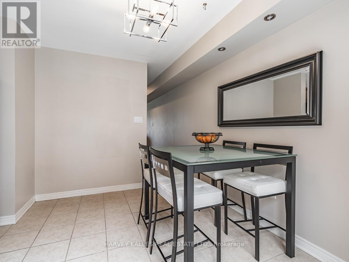 42 Rosewood Avenue, Mississauga, Ontario  L5G 4W3 - Photo 14 - W12841414