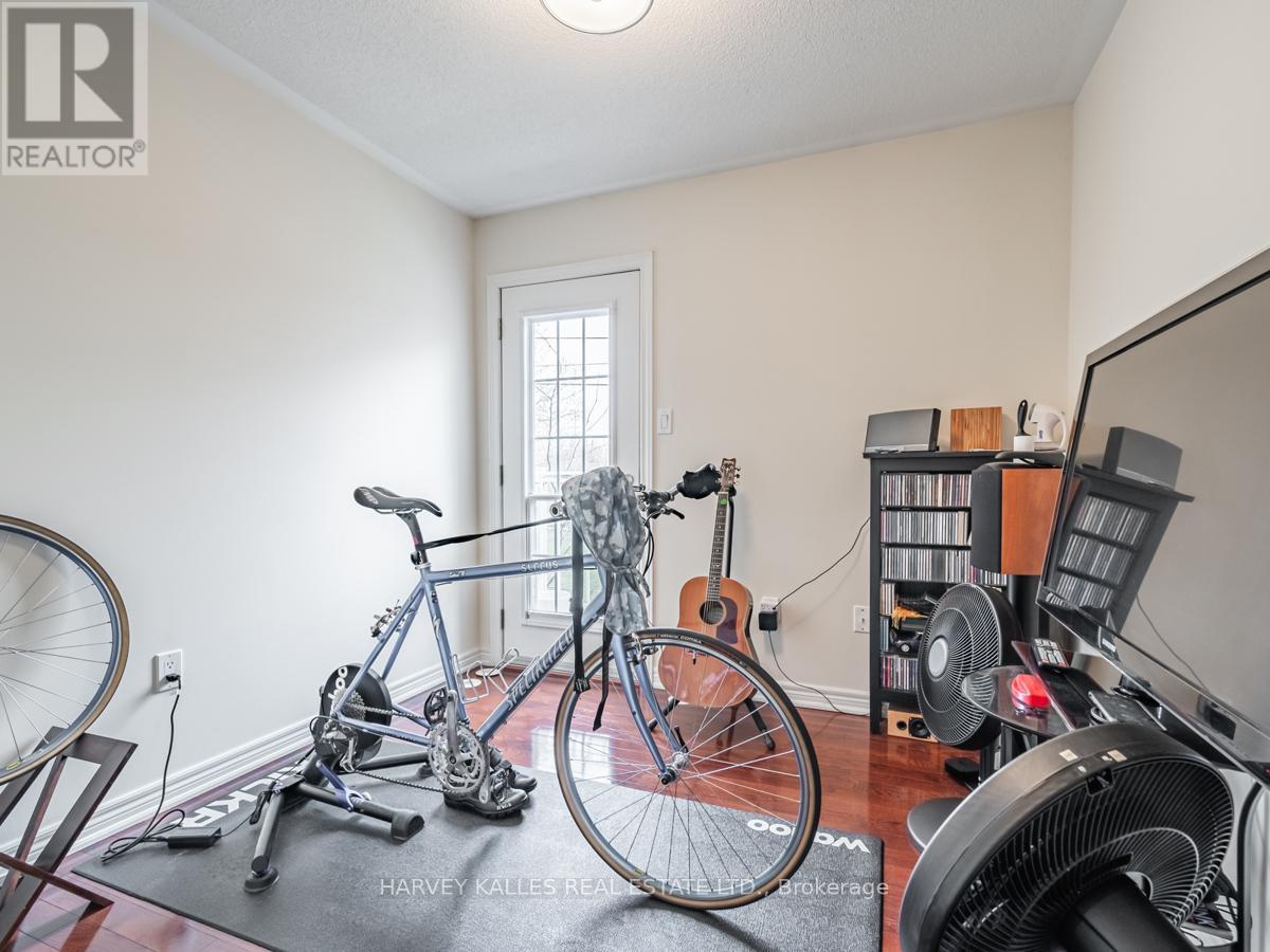 42 Rosewood Avenue, Mississauga, Ontario  L5G 4W3 - Photo 28 - W12841414