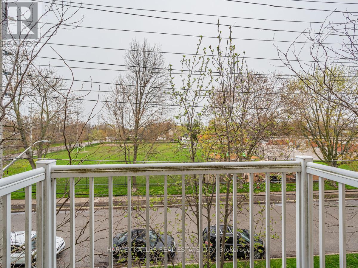 42 Rosewood Avenue, Mississauga, Ontario  L5G 4W3 - Photo 29 - W12841414