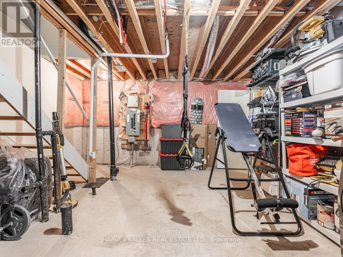 42 Rosewood Avenue, Mississauga, Ontario  L5G 4W3 - Photo 32 - W12841414